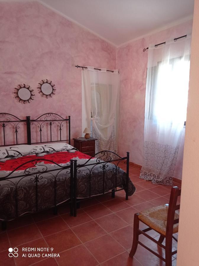 Villa La Luce Del Sinis Riola Sardo Exterior foto